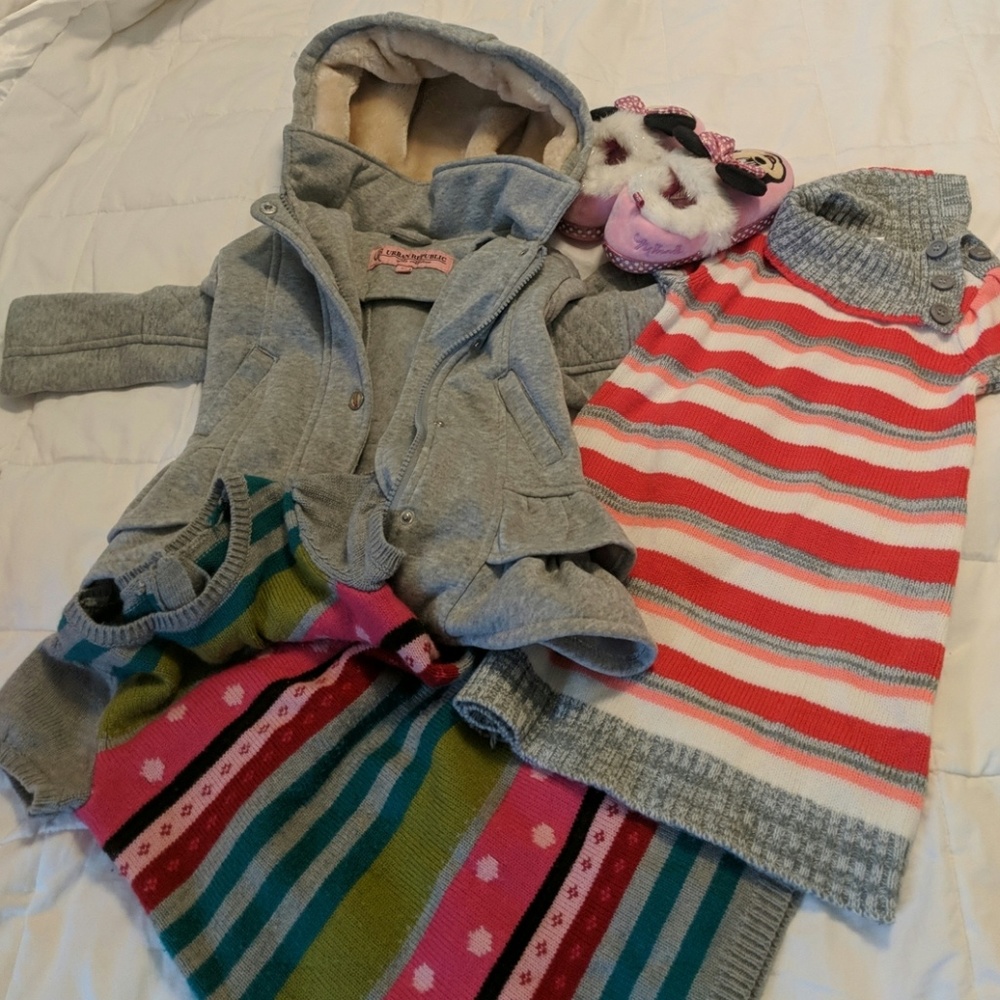 A bundle of cold-weather clothes for girls size 3